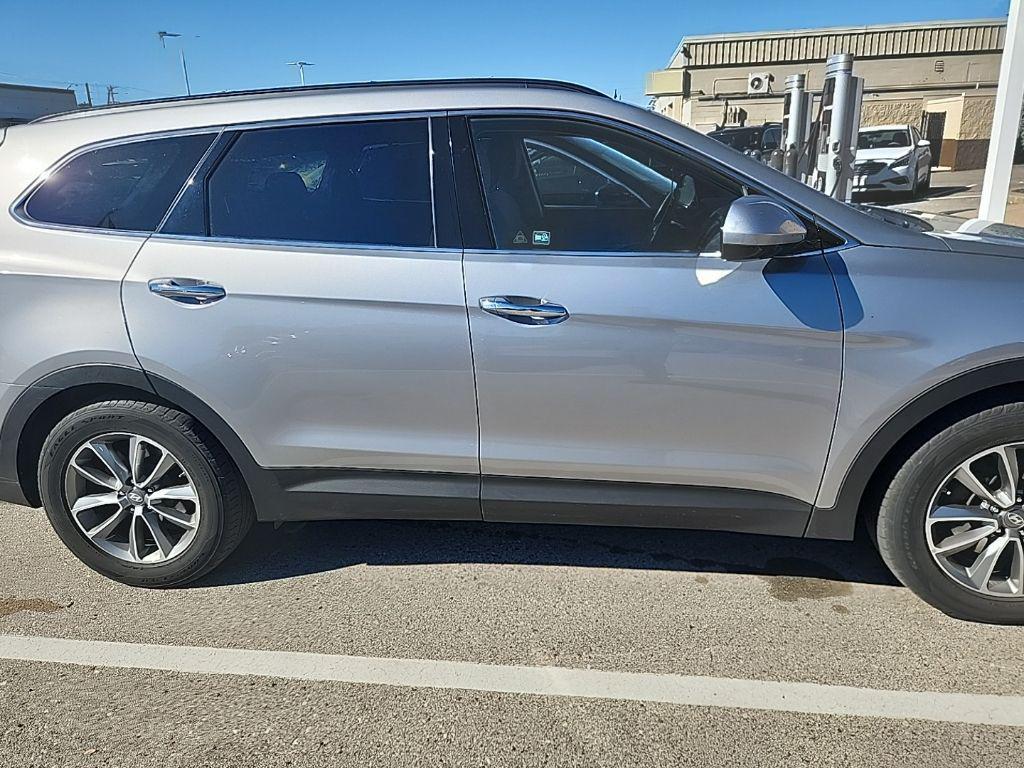 used 2017 Hyundai Santa Fe car, priced at $8,998