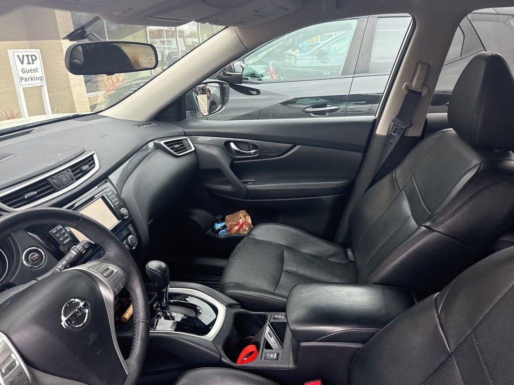used 2016 Nissan Rogue car, priced at $12,400