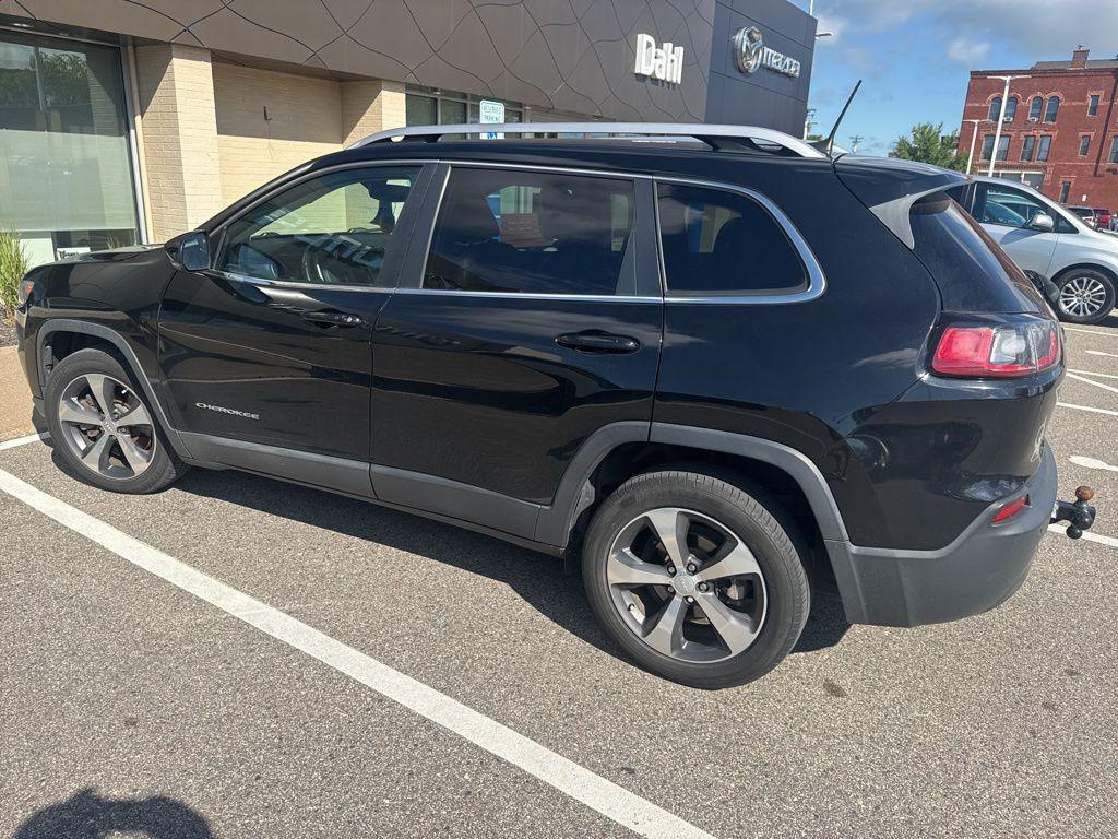 used 2019 Jeep Cherokee car, priced at $16,490