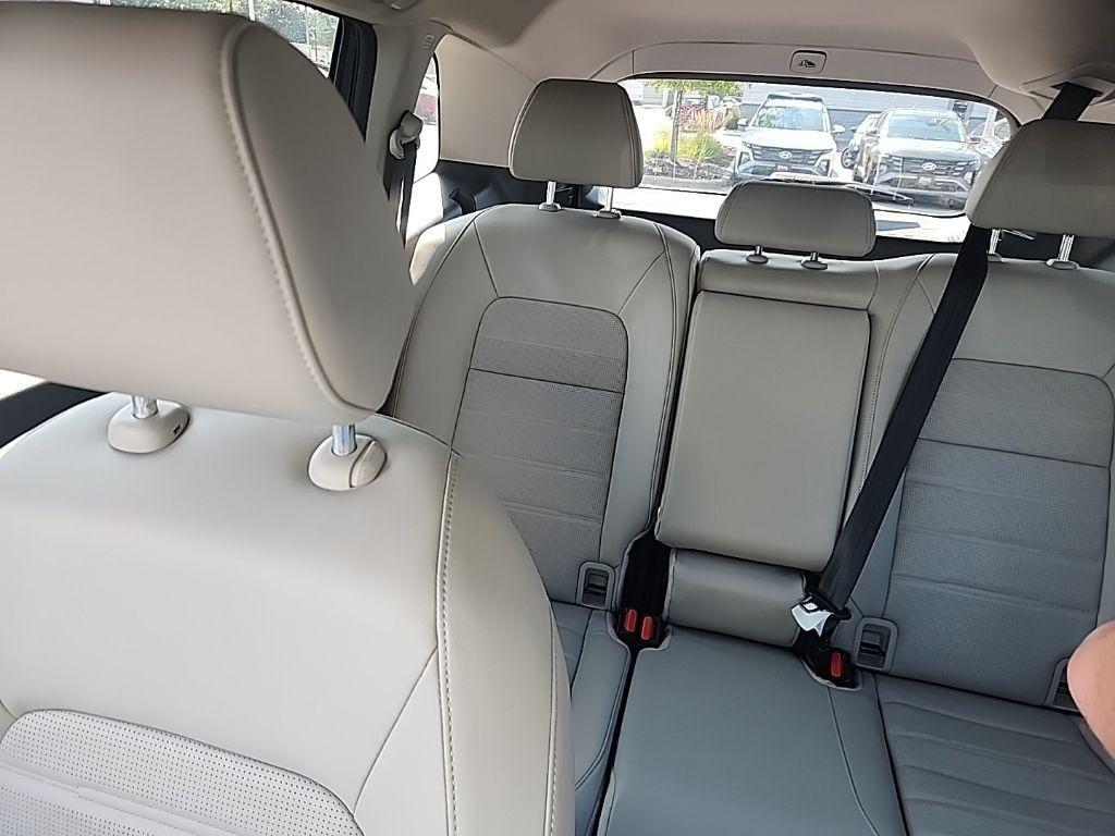used 2023 Honda CR-V car, priced at $32,987