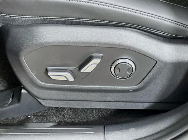 new 2025 Hyundai Santa Fe car, priced at $37,519