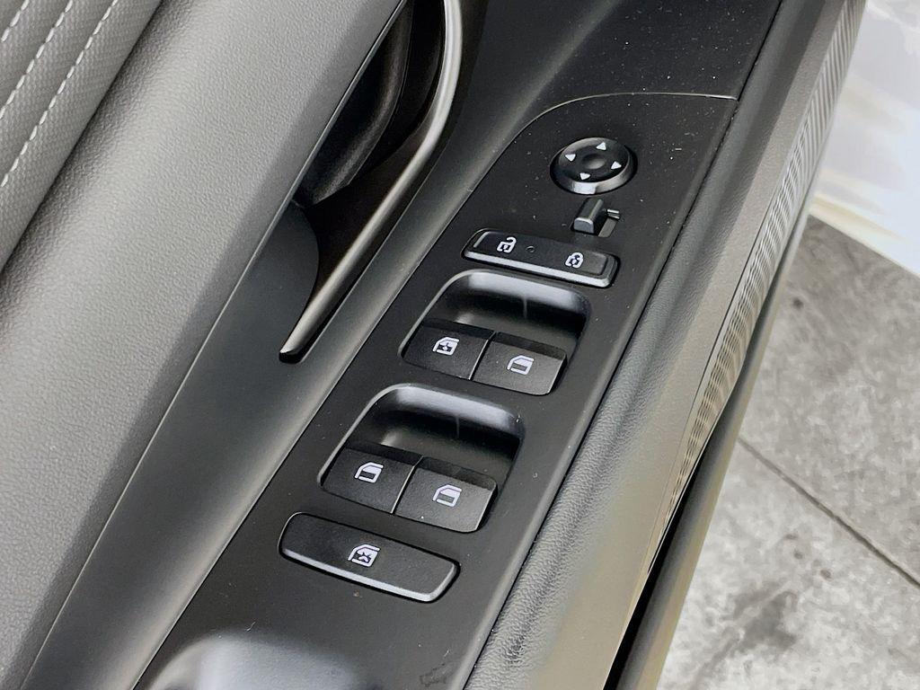 new 2025 Hyundai Elantra car, priced at $23,440