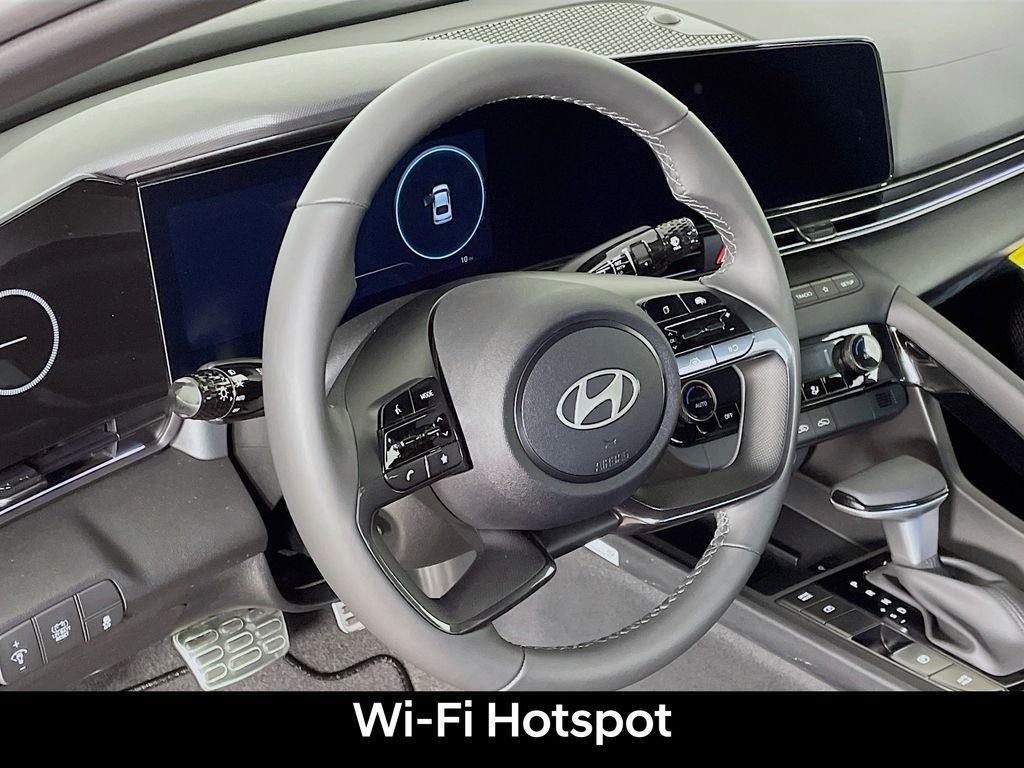new 2025 Hyundai ELANTRA HEV car, priced at $25,929