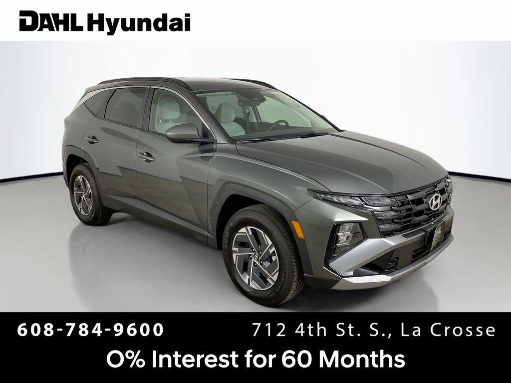 new 2025 Hyundai TUCSON Hybrid car, priced at $31,495