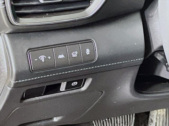 used 2022 Hyundai Santa Fe car, priced at $28,999