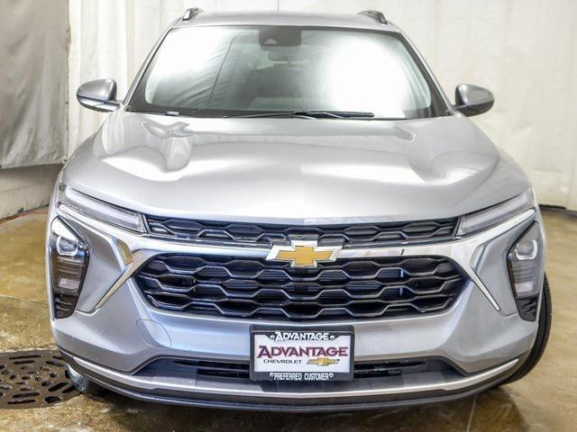 new 2025 Chevrolet Trax car, priced at $24,050