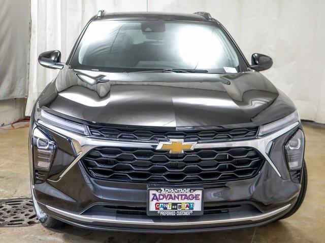 new 2025 Chevrolet Trax car, priced at $25,235