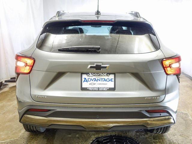 new 2025 Chevrolet Trax car, priced at $25,990