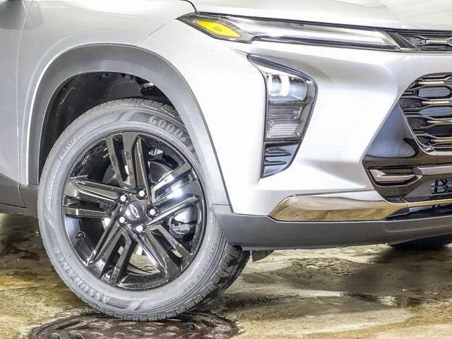 new 2025 Chevrolet Trax car, priced at $25,990