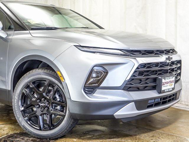 new 2025 Chevrolet Blazer car, priced at $45,978