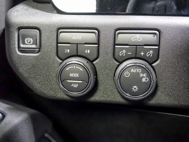 new 2025 Chevrolet Silverado 1500 car, priced at $53,976