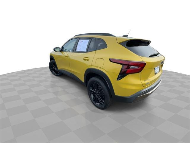 used 2025 Chevrolet Trax car, priced at $20,971