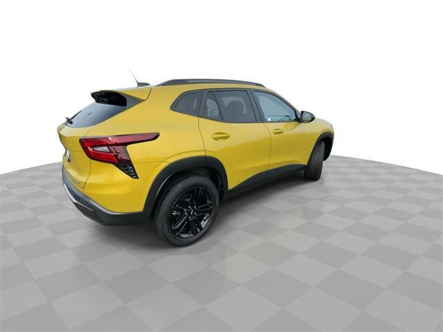 used 2025 Chevrolet Trax car, priced at $20,971