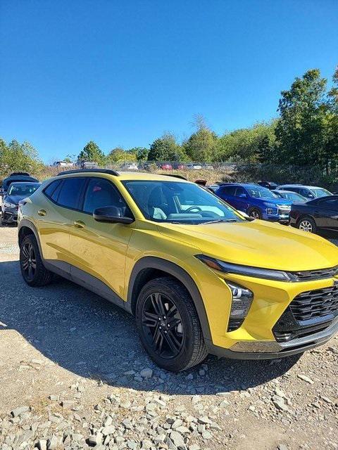 used 2025 Chevrolet Trax car, priced at $21,357