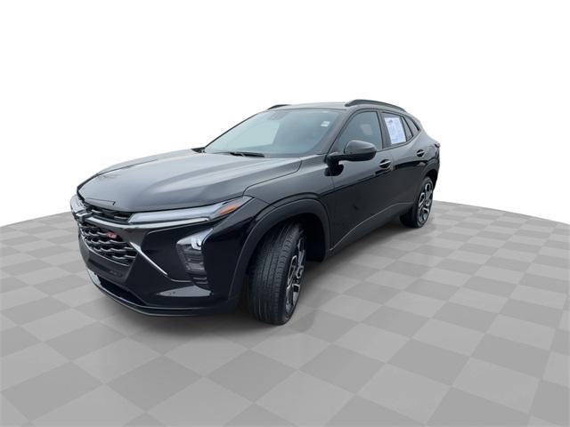 used 2025 Chevrolet Trax car, priced at $23,444