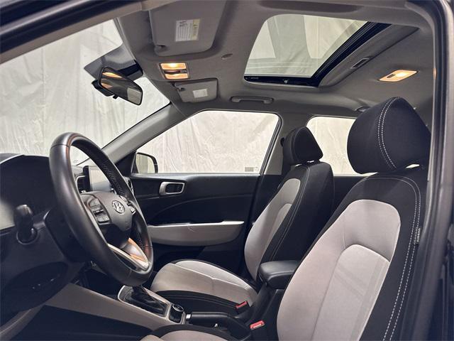 used 2025 Hyundai Venue car, priced at $18,281