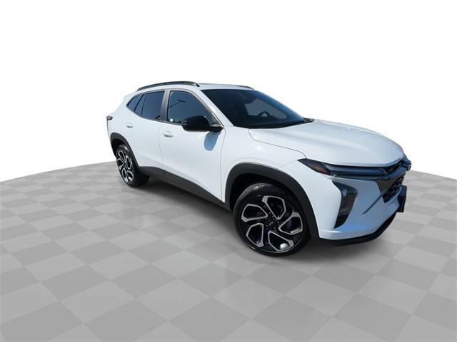 used 2024 Chevrolet Trax car, priced at $19,426