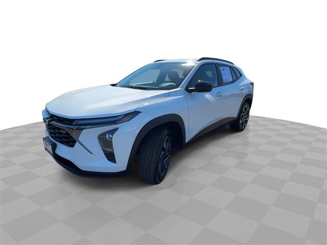 used 2024 Chevrolet Trax car, priced at $19,426