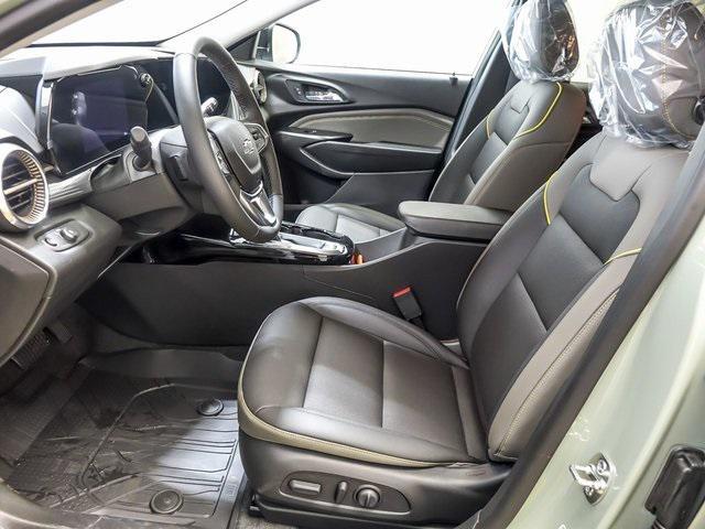new 2025 Chevrolet Trax car, priced at $25,990