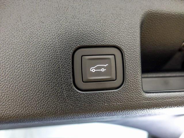 new 2025 Chevrolet Equinox EV car, priced at $33,585