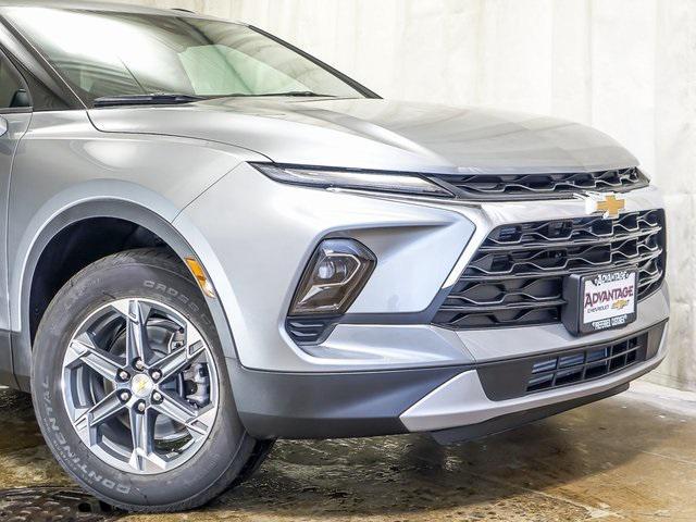 new 2025 Chevrolet Blazer car, priced at $36,576