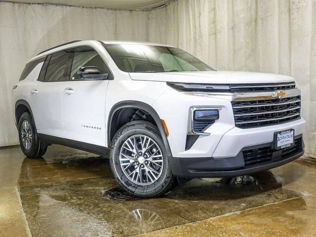 new 2025 Chevrolet Traverse car, priced at $41,110