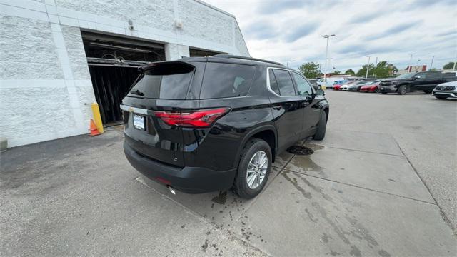 used 2022 Chevrolet Traverse car, priced at $26,471