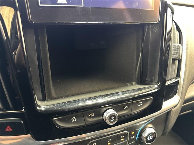 used 2022 Chevrolet Traverse car, priced at $26,471