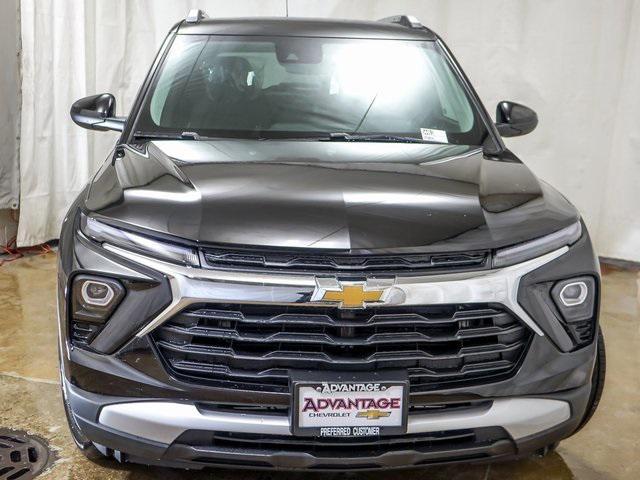 new 2025 Chevrolet TrailBlazer car, priced at $28,368