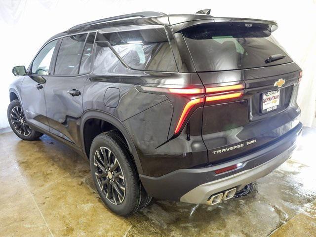 new 2026 Chevrolet Traverse car, priced at $44,195