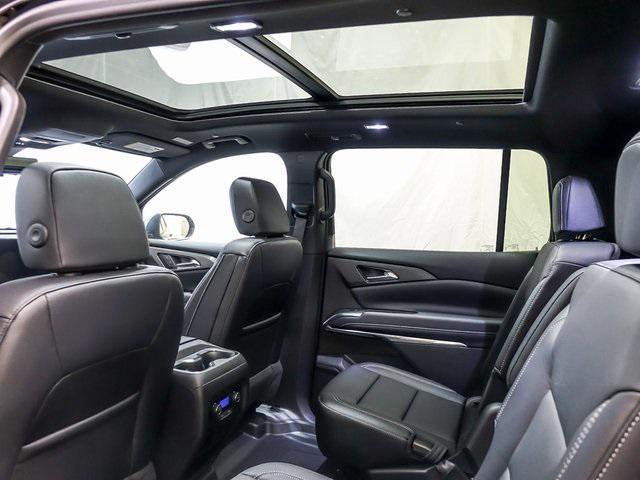 new 2026 Chevrolet Traverse car, priced at $44,195