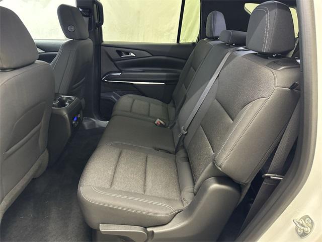 used 2024 Chevrolet Traverse car, priced at $30,994