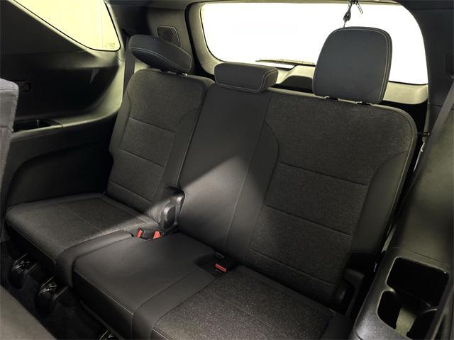 used 2024 Chevrolet Traverse car, priced at $30,994