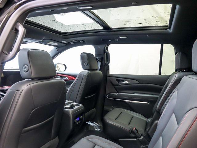 new 2025 Chevrolet Traverse car, priced at $51,986