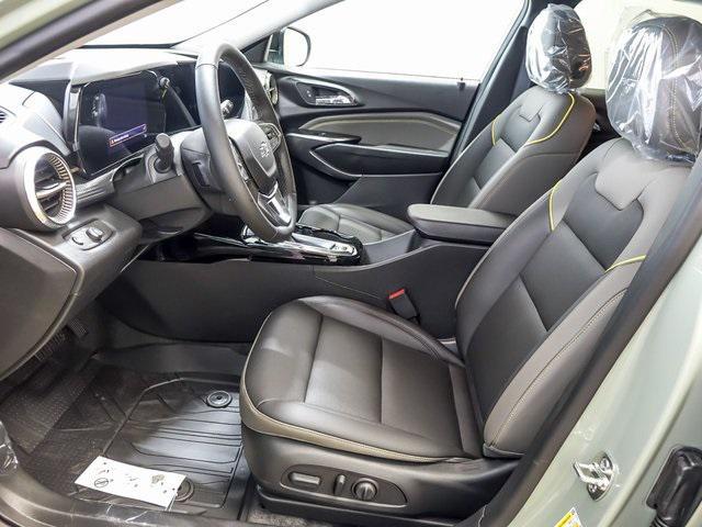 new 2025 Chevrolet Trax car, priced at $25,990