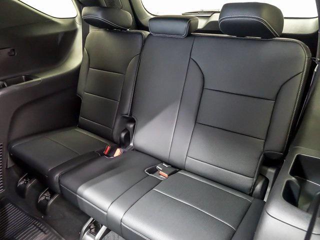 new 2025 Chevrolet Traverse car, priced at $48,495
