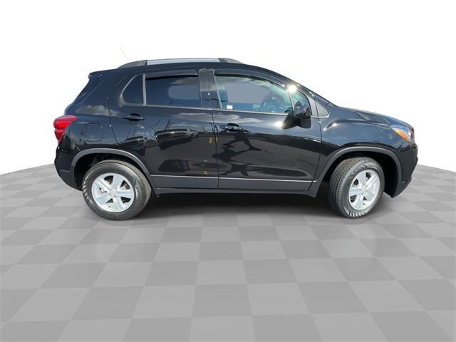 used 2022 Chevrolet Trax car, priced at $18,681