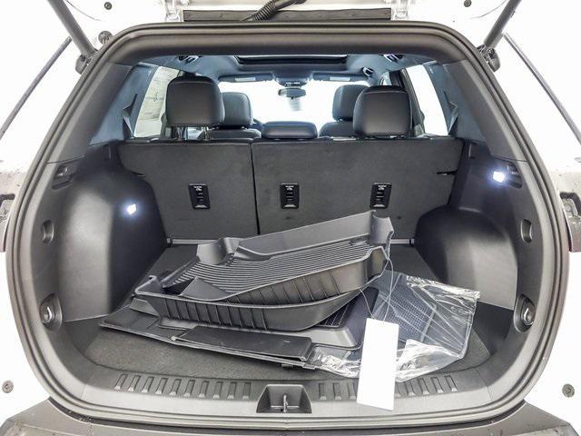 new 2026 Chevrolet Equinox car, priced at $33,640