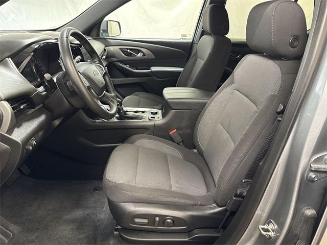 used 2023 Chevrolet Traverse car, priced at $28,850