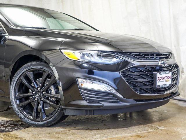 new 2025 Chevrolet Malibu car, priced at $33,674