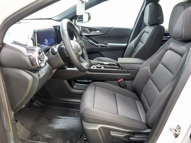 new 2026 Chevrolet Equinox car, priced at $32,245