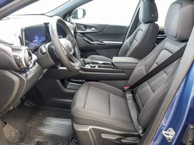 new 2026 Chevrolet Equinox car, priced at $26,398