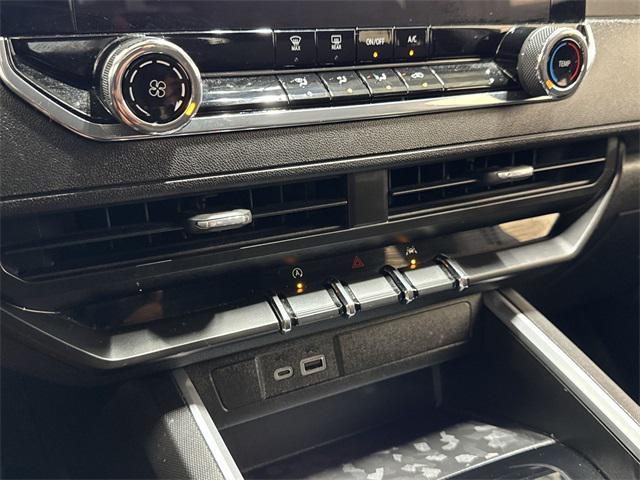 used 2024 Chevrolet Colorado car, priced at $33,772