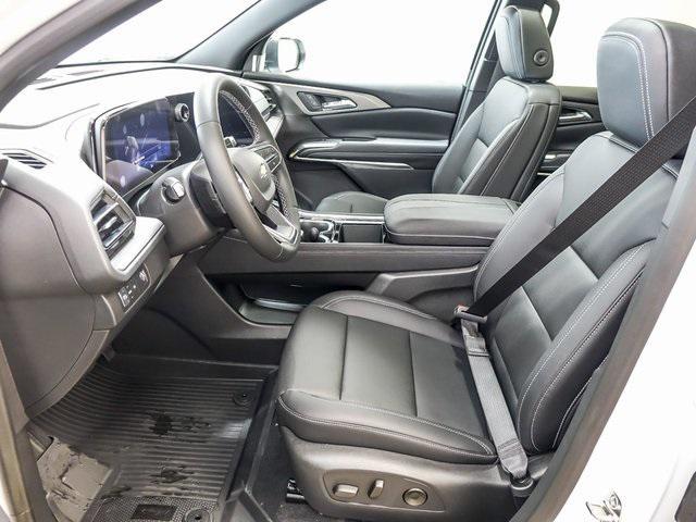 new 2025 Chevrolet Traverse car, priced at $44,500