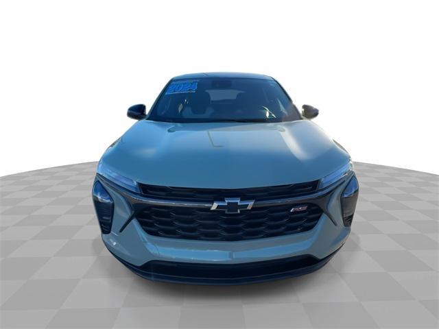 used 2024 Chevrolet Trax car, priced at $20,971