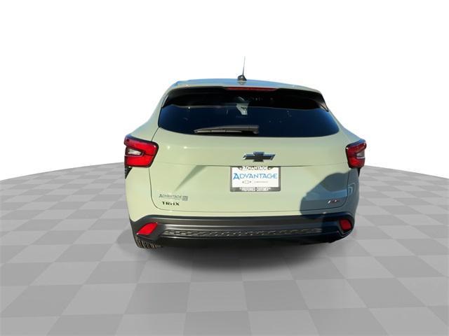 used 2024 Chevrolet Trax car, priced at $20,971