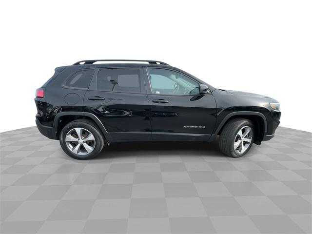 used 2022 Jeep Cherokee car, priced at $22,196