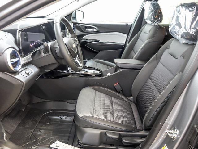 new 2025 Chevrolet Trax car, priced at $25,335