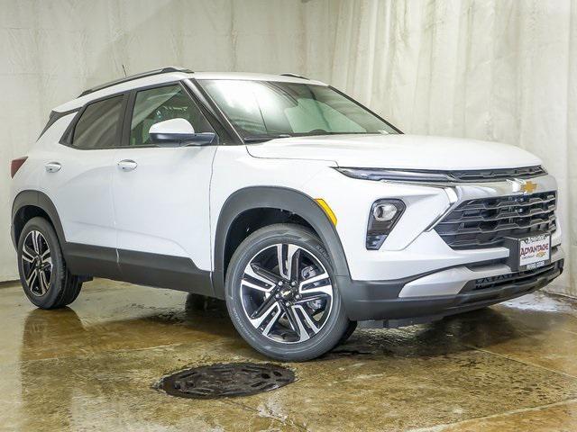 new 2025 Chevrolet TrailBlazer car, priced at $28,019