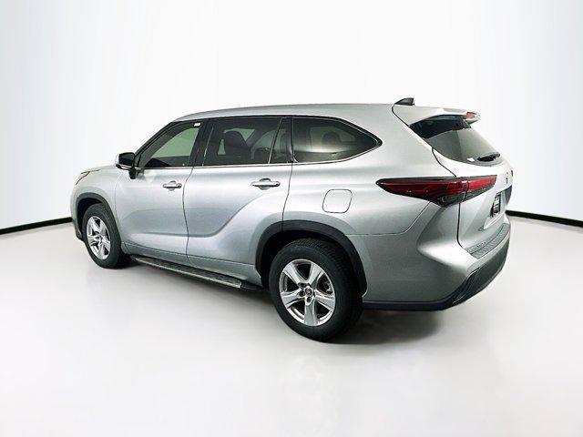 used 2022 Toyota Highlander car, priced at $28,489